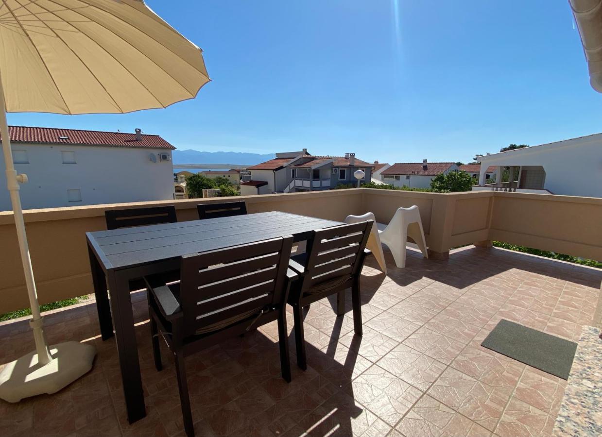 Beachfront Apartment Вир Екстериор снимка
