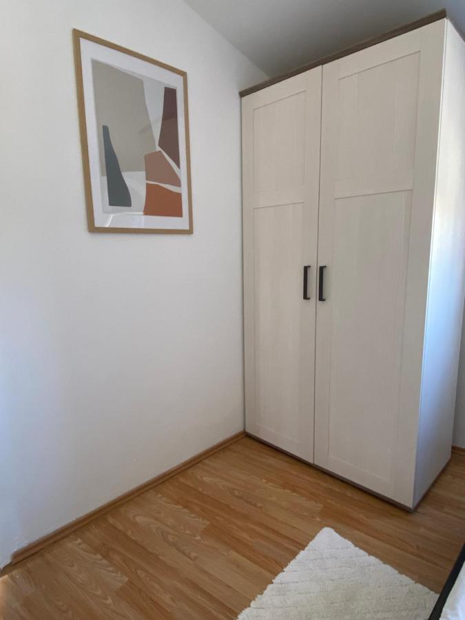 Beachfront Apartment Вир Екстериор снимка