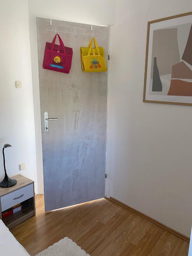 Beachfront Apartment Вир Екстериор снимка